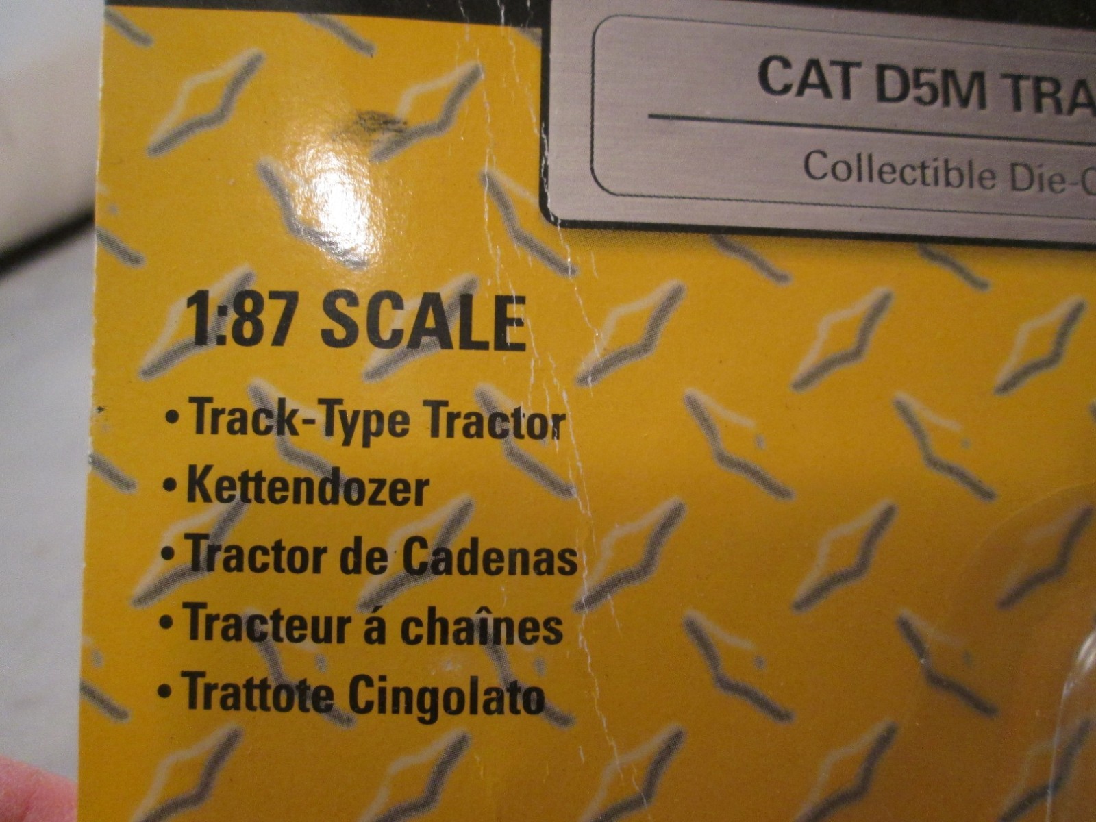 CAT D5M TRACK TYPE TRACTOR 1:87 HO Die Cast 55401 Norscot Caterpillar new
