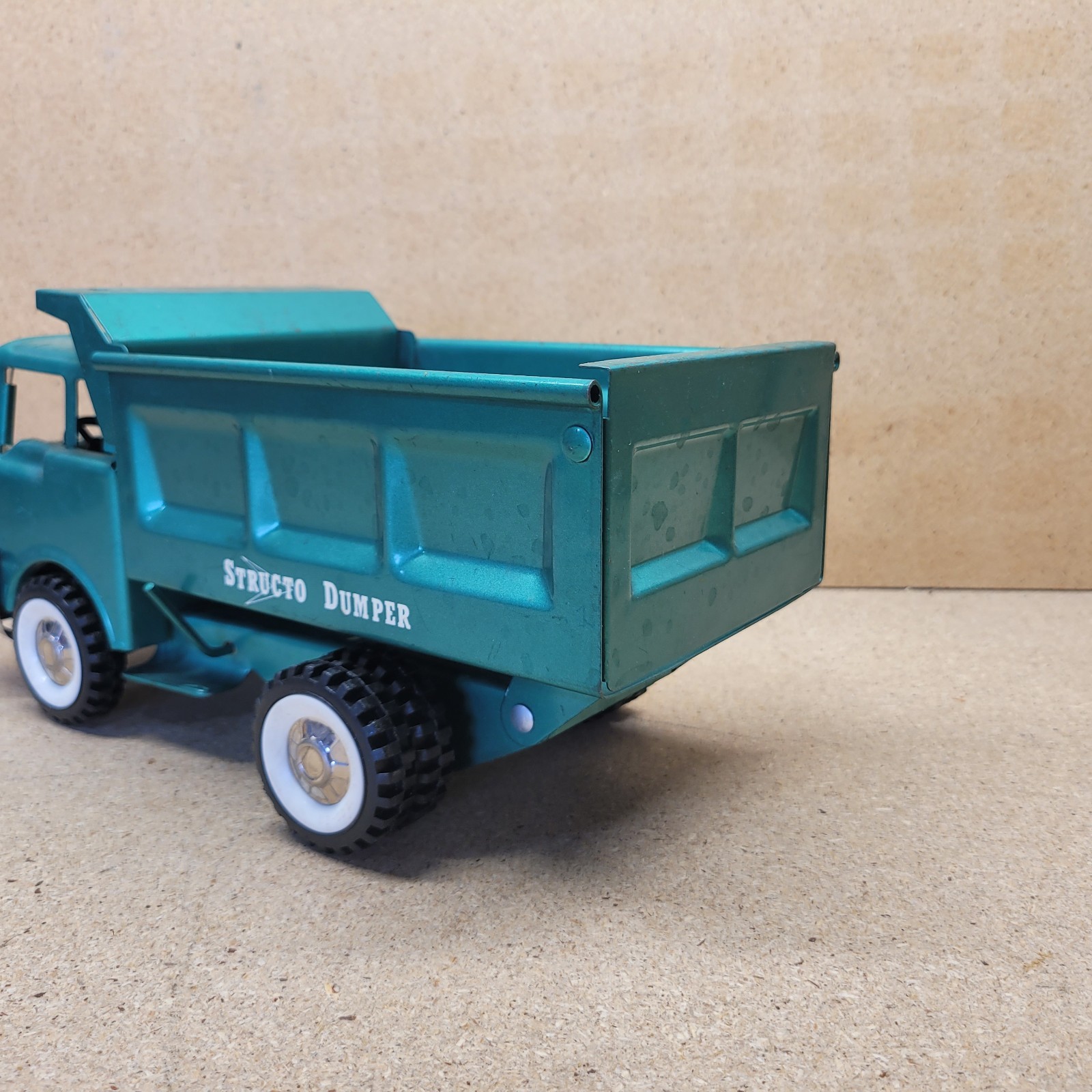 VTG 1960s Structo Dumper Pressed Steel Collectible Hydraulic Dump Truck