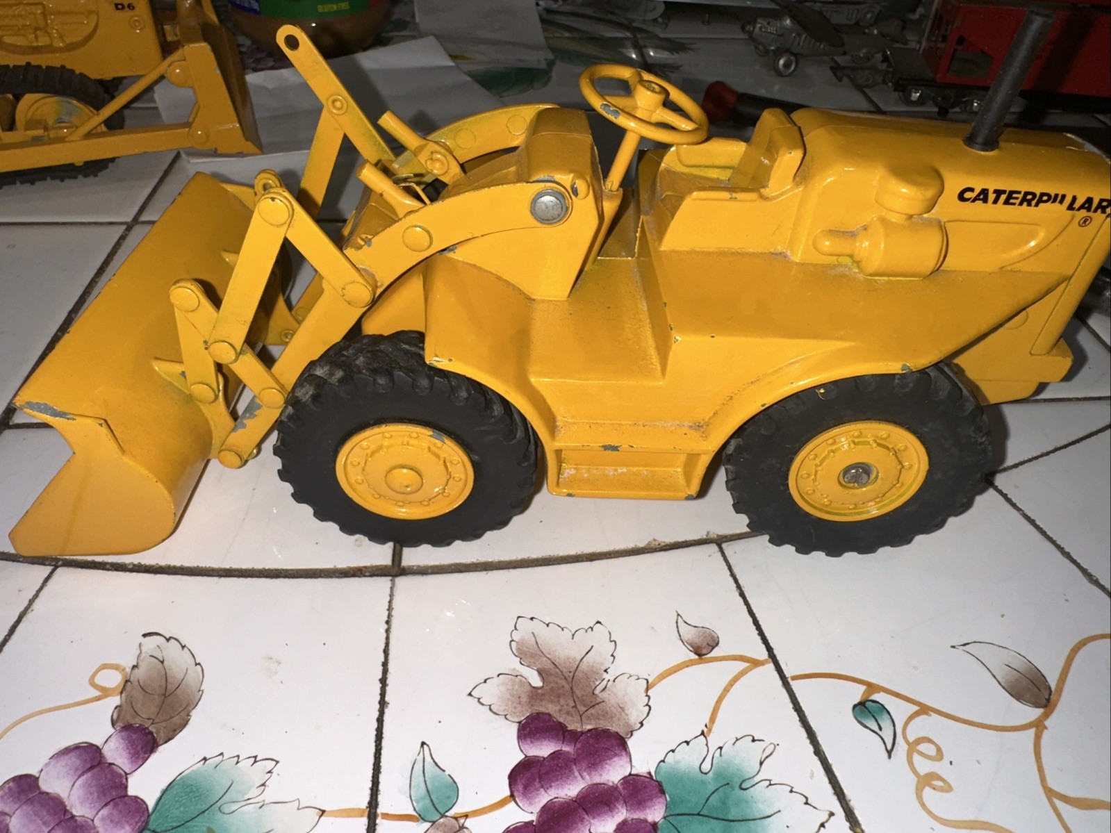 CAT Caterpillar 944 Wheel Loader 1964 1:24