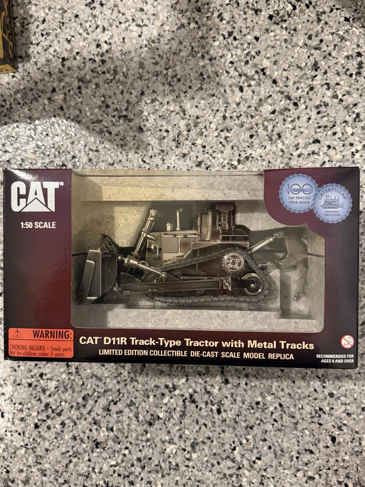 1:50 CAT D11R Track Type Tractor With Metal Tracks Norscot