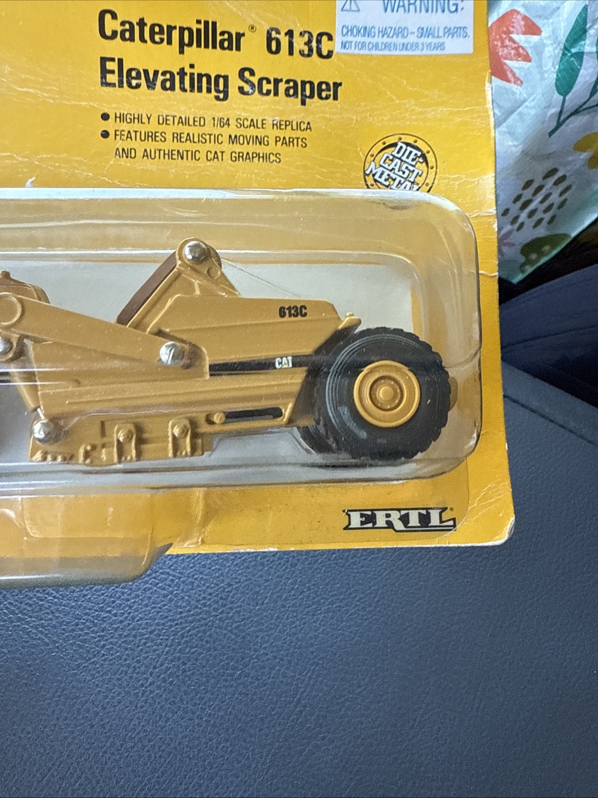 VTG 1994 Ertl Caterpillar 613C Elevating Scraper 1/64 Scale Die Cast