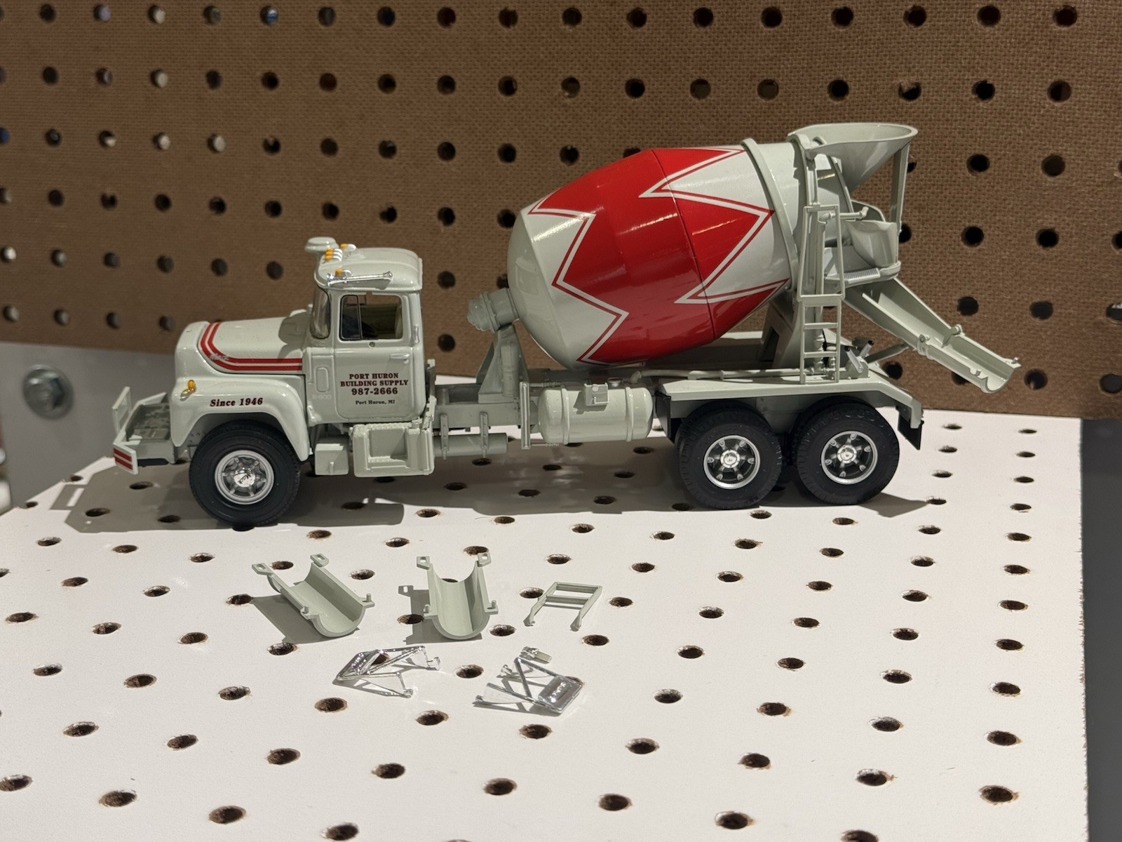 1st First Gear 1/34 Mack R Model Mixer Truck Port Huron 19-2652
