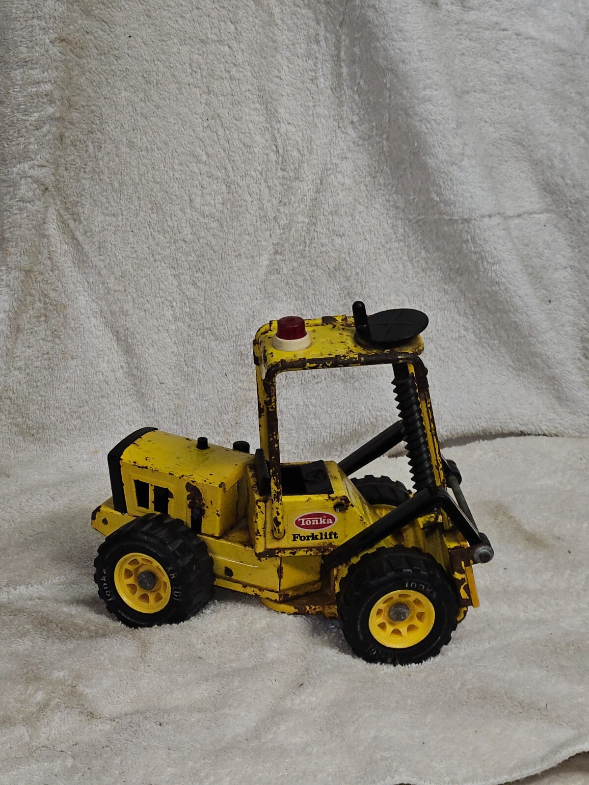 Tonka Forklift Truck # 52900 • XR-101 • Pressed Steel Metal Toy • 1970s Vintage