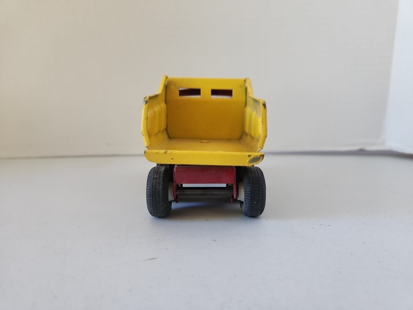 1960’s Tonka Dump Truck 535 – Vintage Construction Equipment Pressed Steel Toy