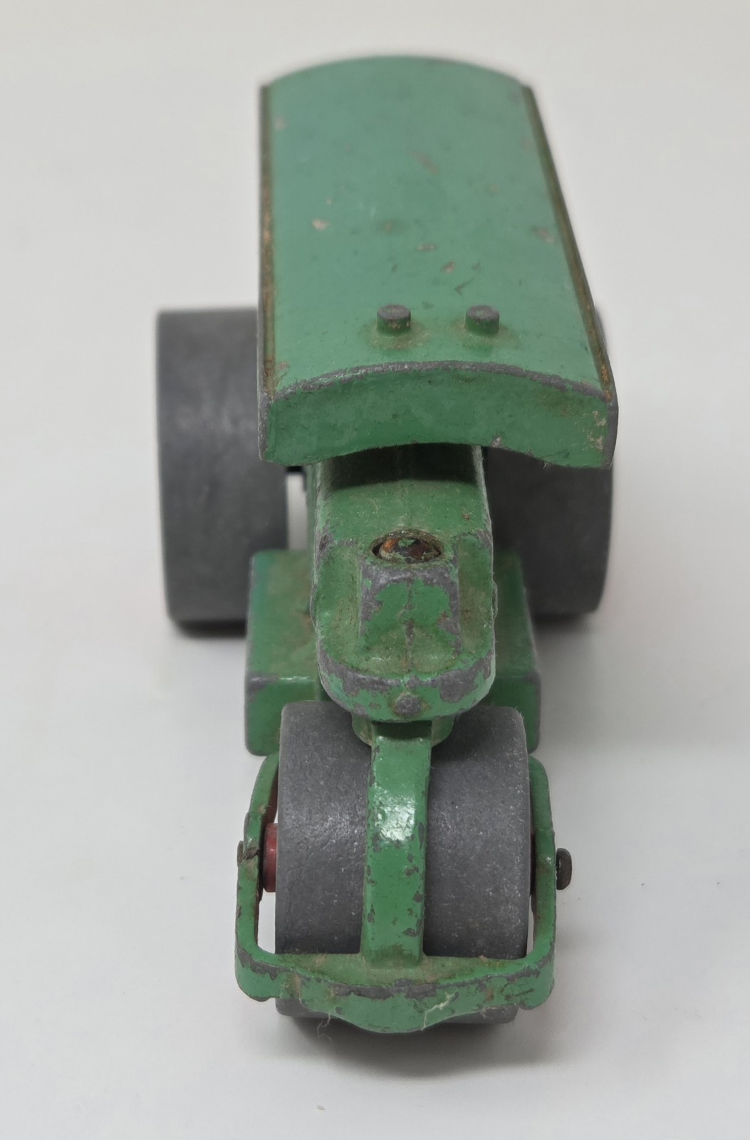 Vintage Dinky Toys Aveling-Barford Diesel Road Roller (No. 251) – Green & Red