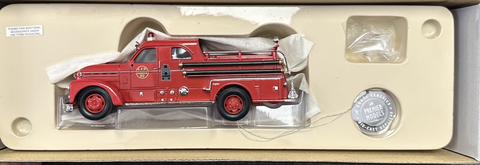 Corgi Limited Edition 1:50 US50501 Die-Cast Seagrave Anniversary Pumper CPD