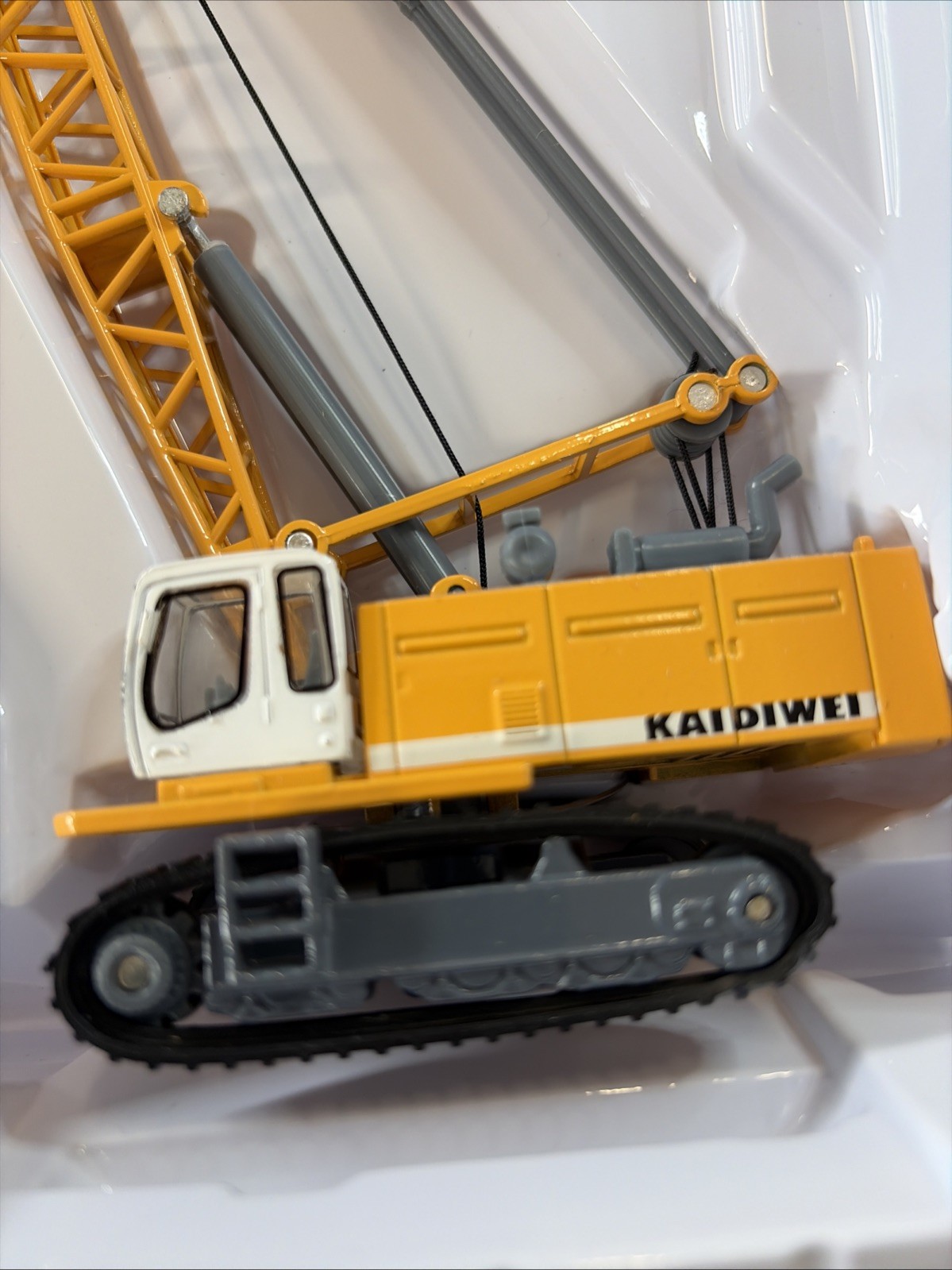Kaidiwei HO 1/87 Scale Die-Cast Tower Cable Excavator Menards 279-3925 NIB