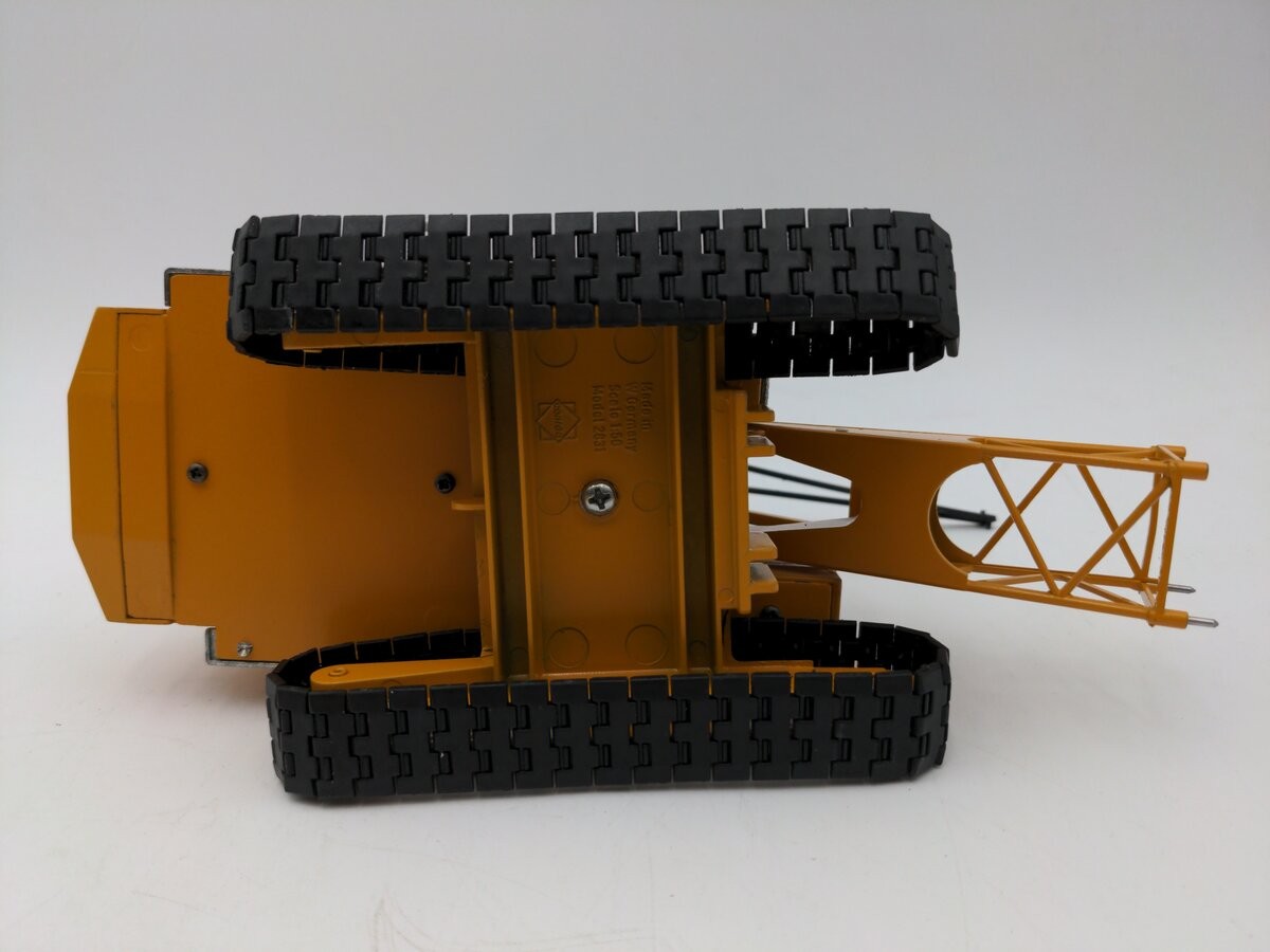 Conrad 2831 1:50 Scale LIEBHERR HS881 Construction Crane/Box