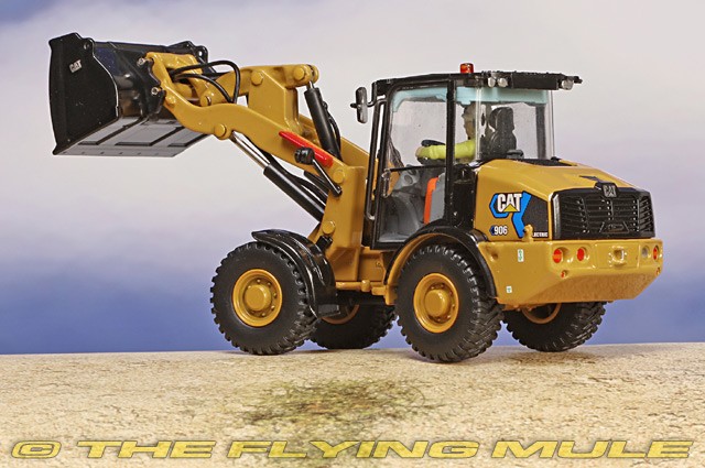 Diecast Masters 1:50 906 Wheel Loader