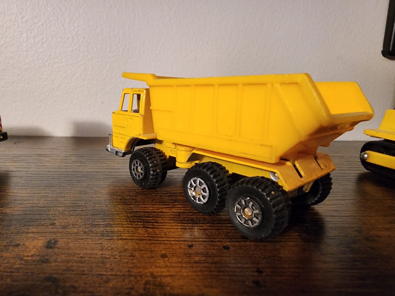 VTG TOOTSIE TOY Construction Dump haul Truck Die-Cast