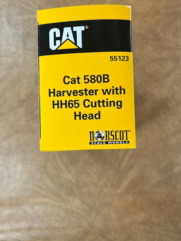 CAT 580B Forestry Harvester 1:50 Diecast w/ HH65 Head Norscot NEW FREE SHIPPING