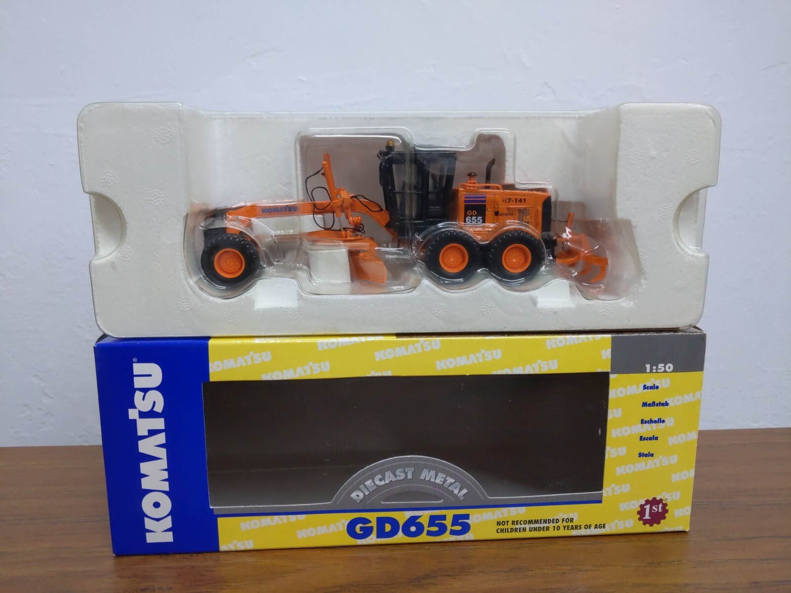 1/50 First Gear Komatsu GD655 Motor Grader Construction Toy Highway Orange
