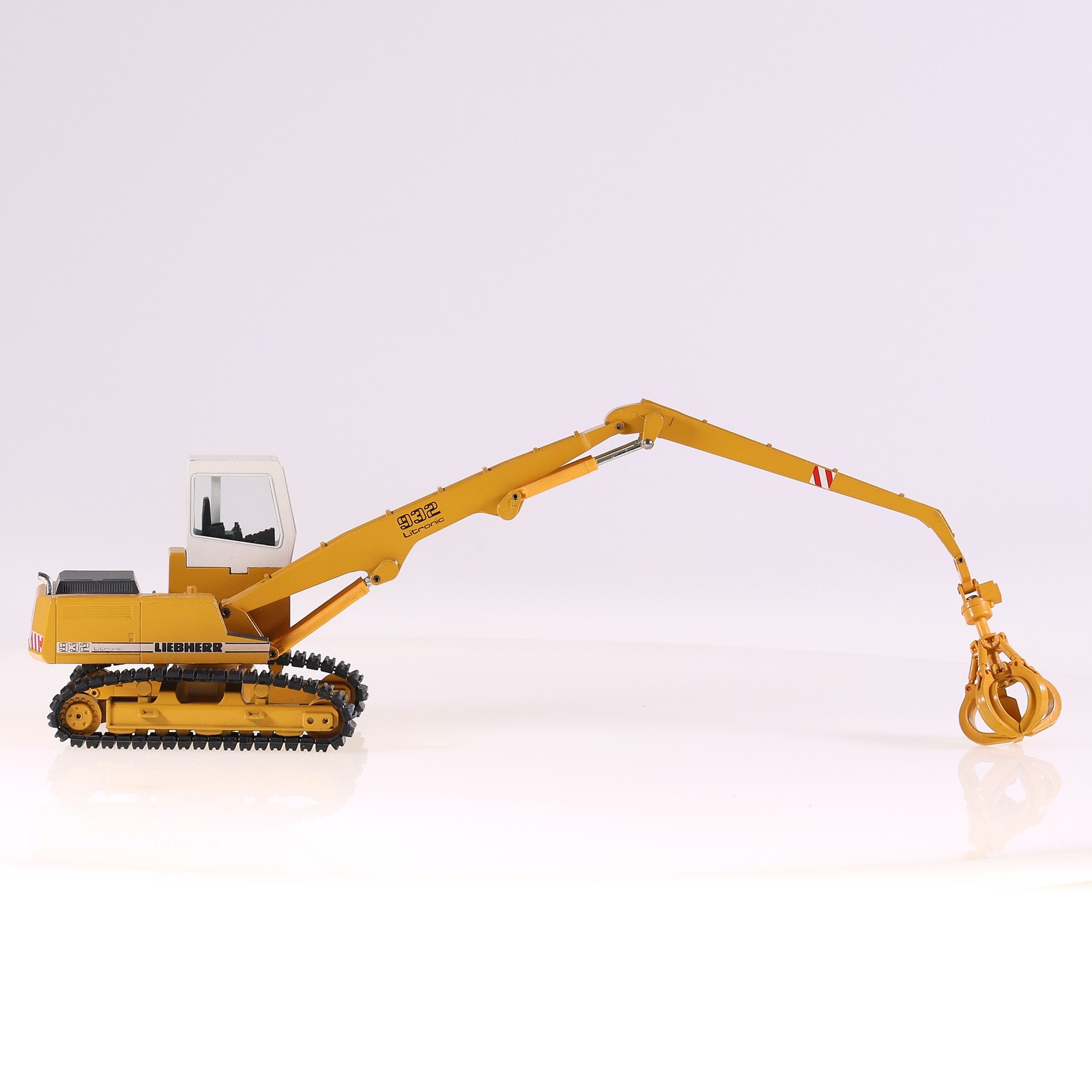 Conrad 932 Litronic Liebherr 2832 1/50 Yellow Metal Scale Model With Box