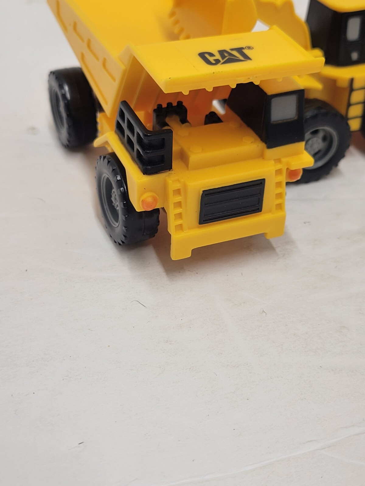 CAT construction Equipment Kids Toys Dump Truck Payloader Compactor Backhoe