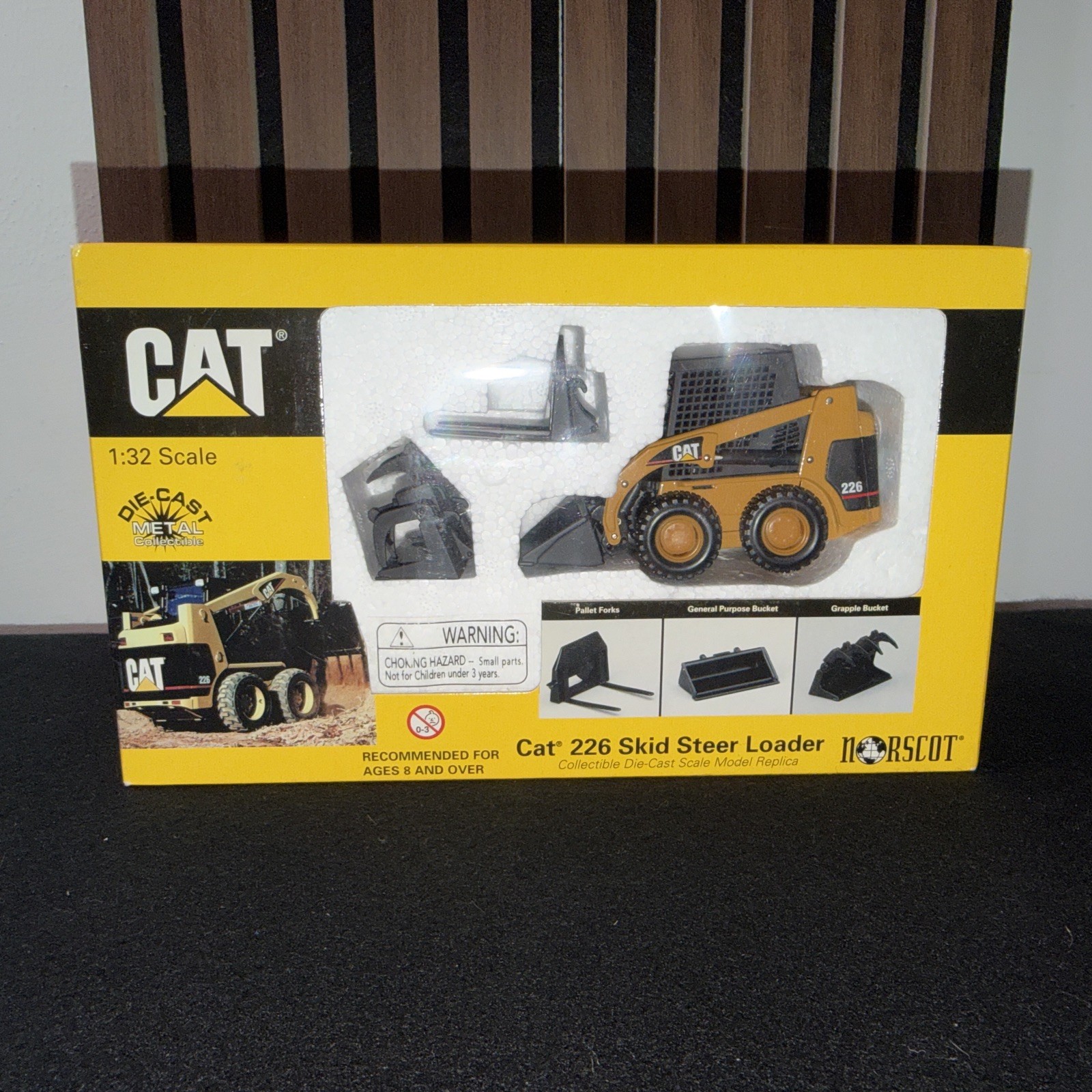 Norscot Cat 226 Skid-Steer Loader 1:32 Scale Model #55036 Mint Vintage