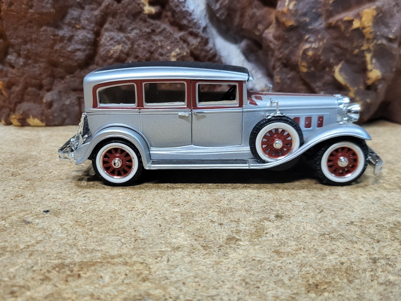 Anson 1:32 Scale 1931 Peerless Silver Diecast Car, $7/$3/$15 Ship