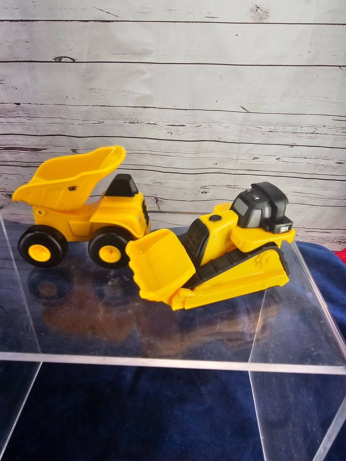4x Caterpillar CAT Mini Machine Construction Truck 2” Yellow Black Toy Car Set