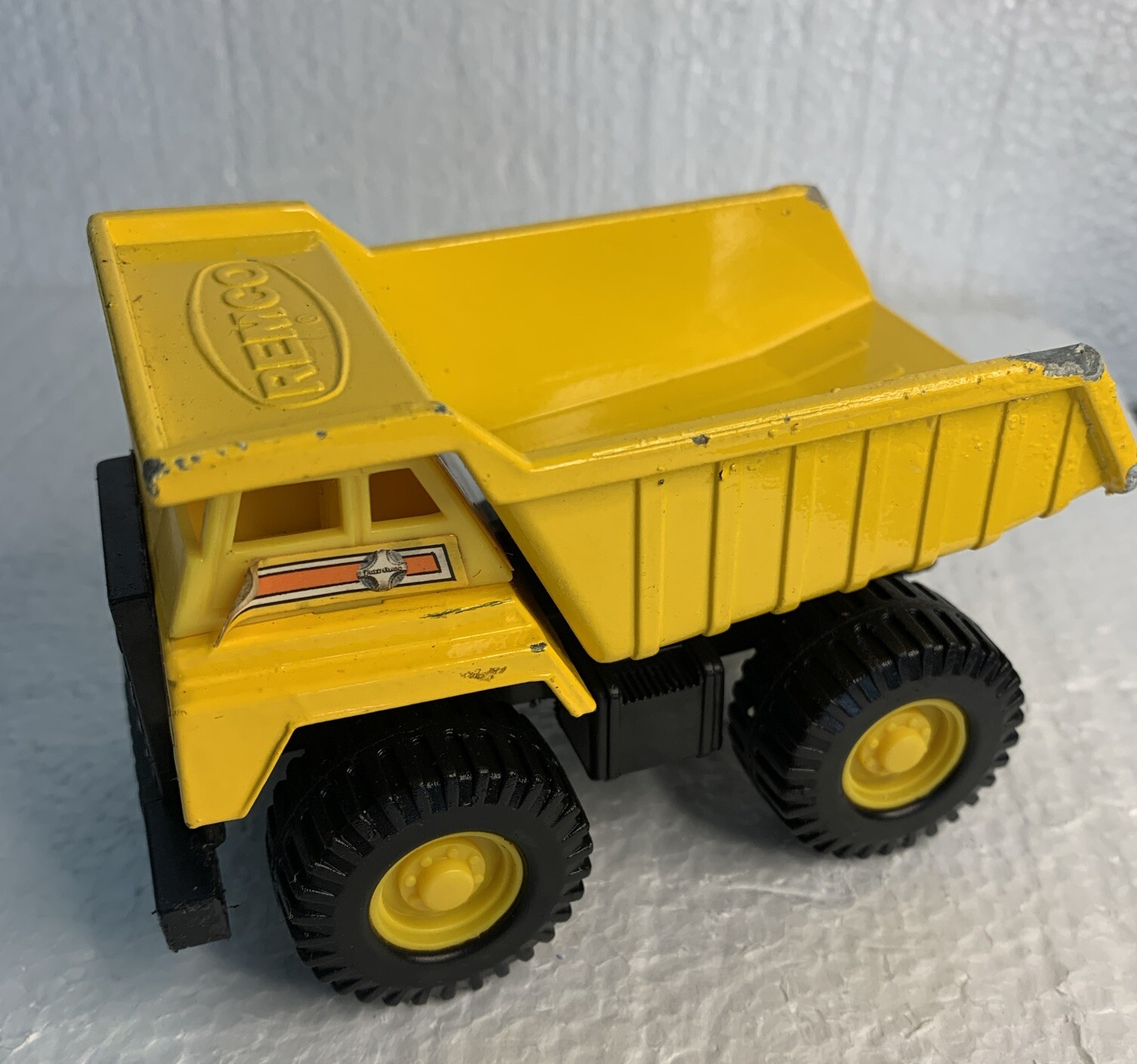 Vintage Remco 1987 Toys Die Cast Yellow Dump Truck Chunky 4” Collectable