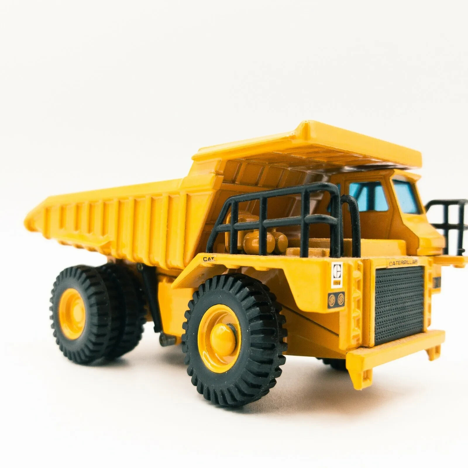 JOAL Camion Dumper 773.B. Yellow