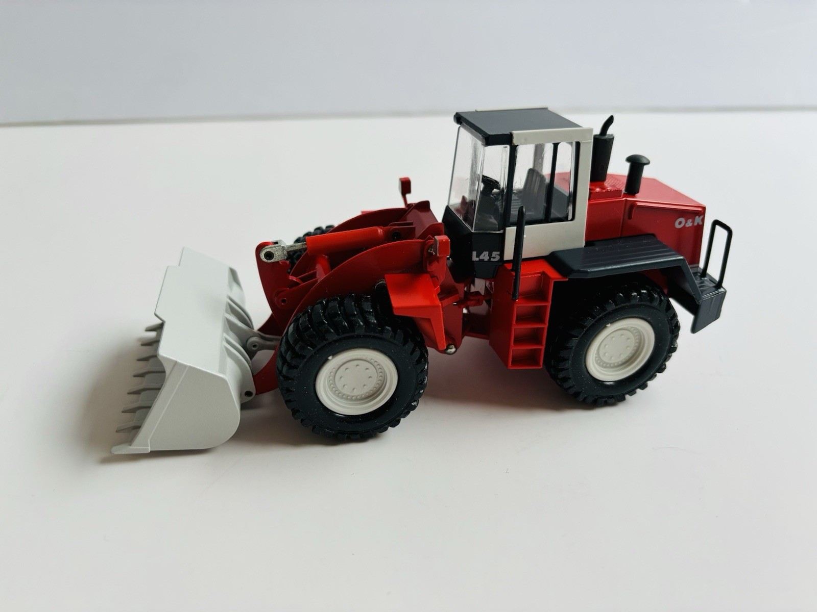 Vintage O&K L45 Wheel Loader – Conrad 1:50 Scale Diecast Model #2429 New in Box