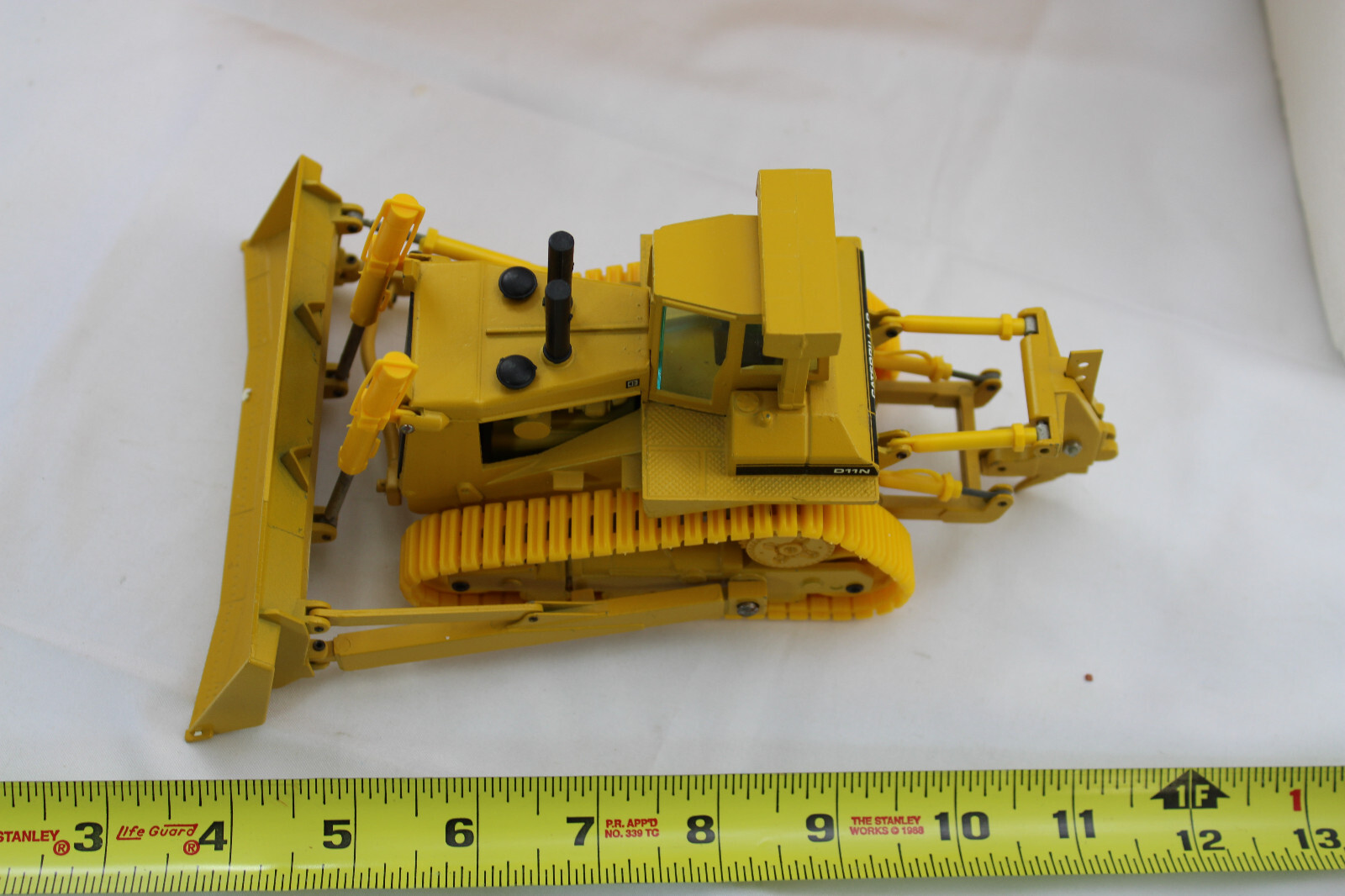 Diecast – Conrad 2852 – CAT D 11N Track-Type Tractor