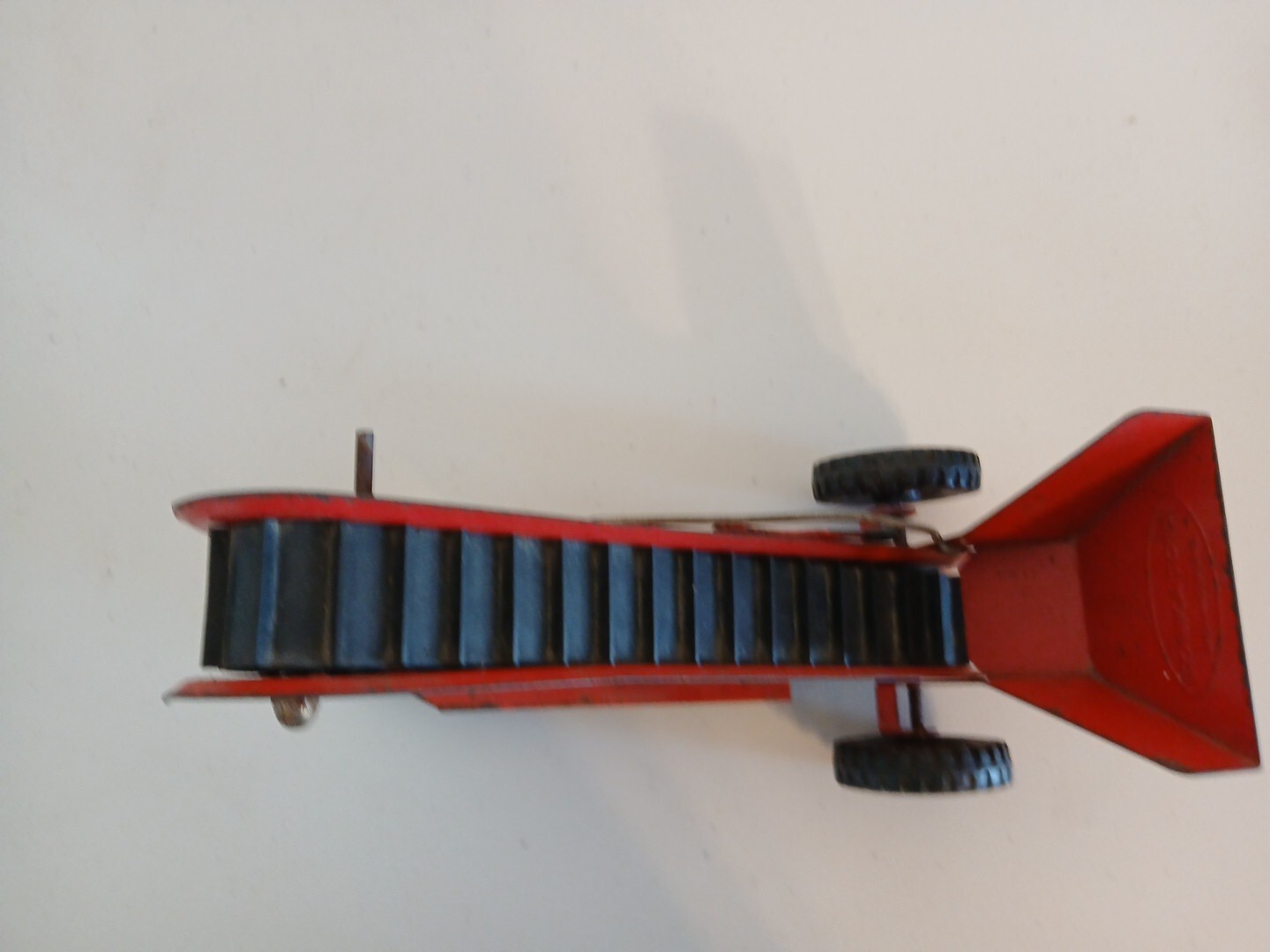 Vintage 1960’s Red Tonka Sandloader Metal With Rubber Conveyor