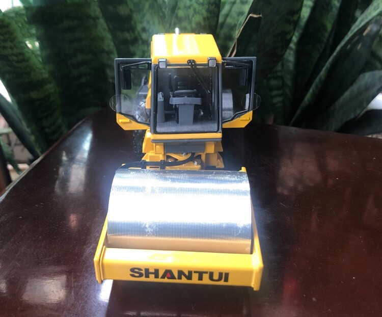 1:35 18CM SHANTUI SR26M Road Roller Construction Equipment Machine Diecast Model
