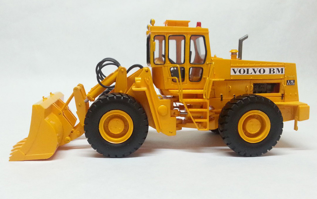 Resin 1/50 Volvo BM 1641 Loader – Ready Made by Fankit Models