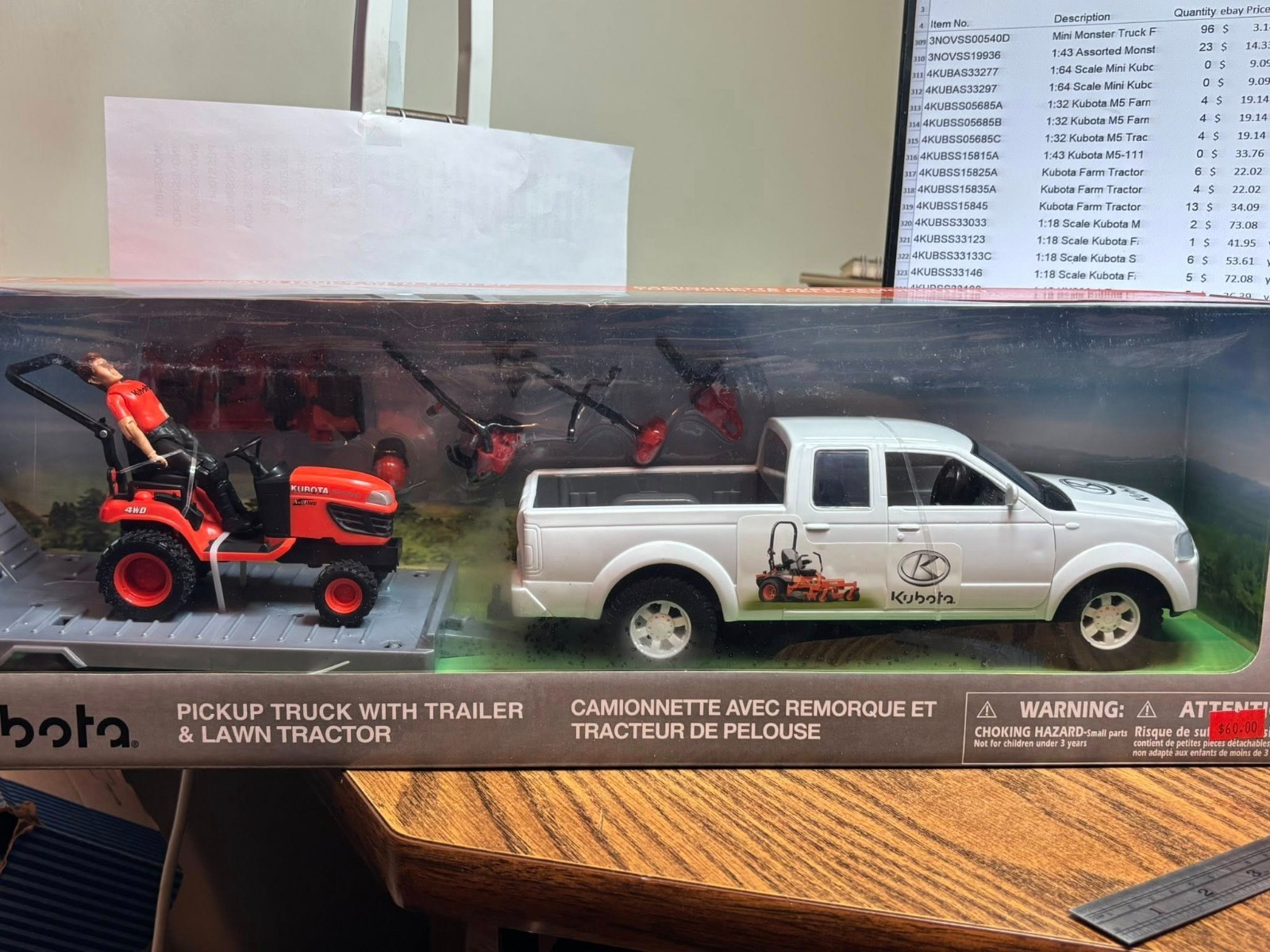New-Ray Toys 1:18 Scale Kubota Pick Up & Lawn Mower Set 33263
