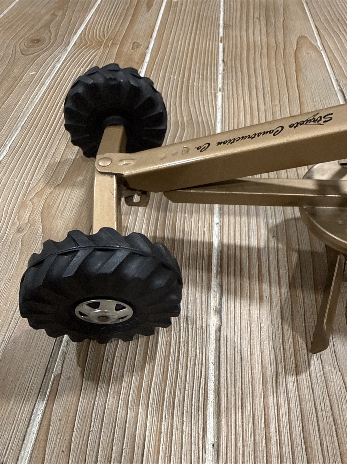 Vintage 1950s Structo Construction Co Pressed Steel Toy Road Grader Gold 18″