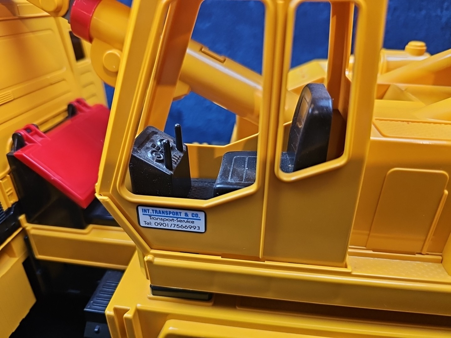 Bruder MAN Tele-Crane TC-4500 TGA 41.440 Construction Toy Truck Germany Preowned