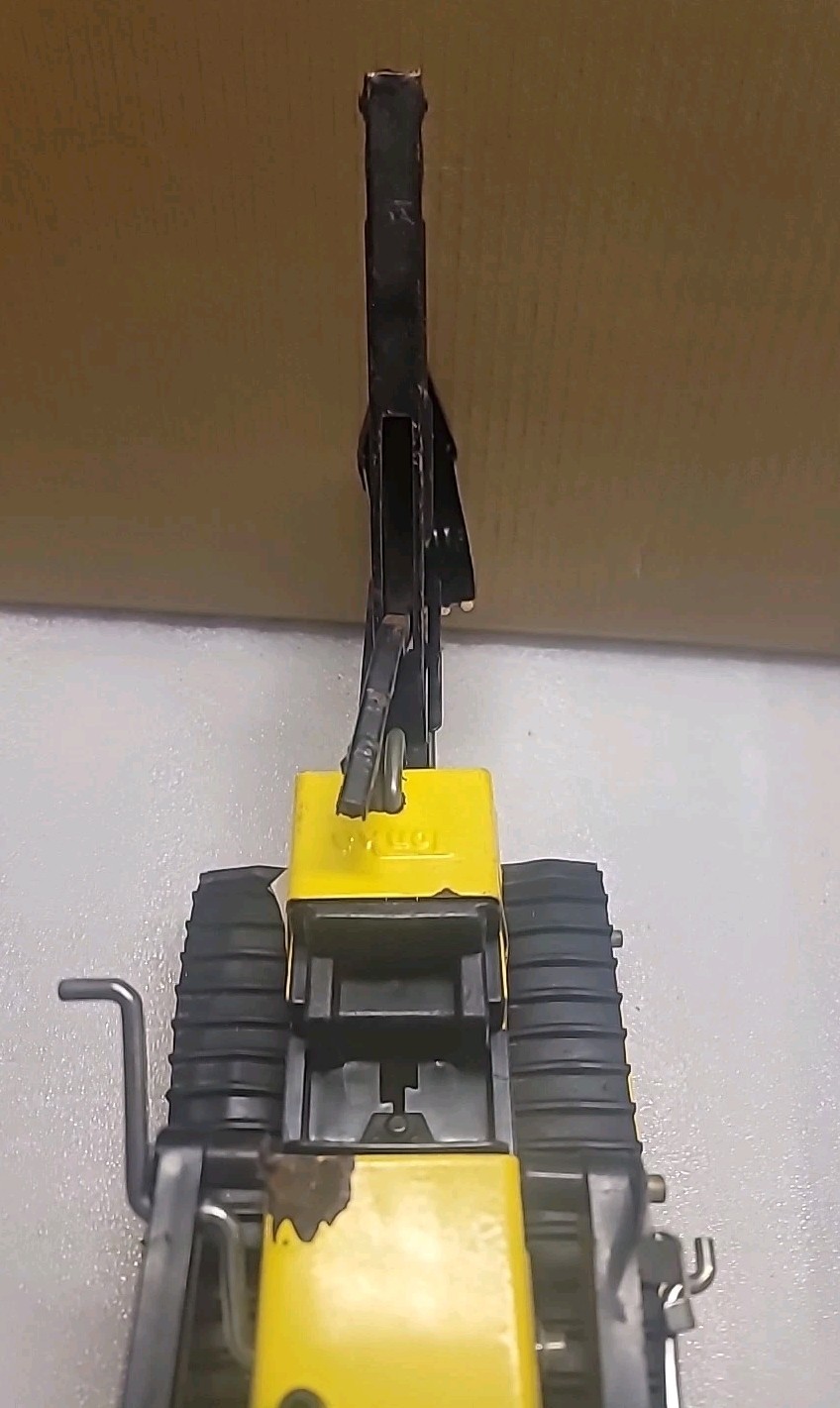 Vintage Pressed Steel TONKA TRENCHER BACKHOE Front Track Loader Rubber Track 70s