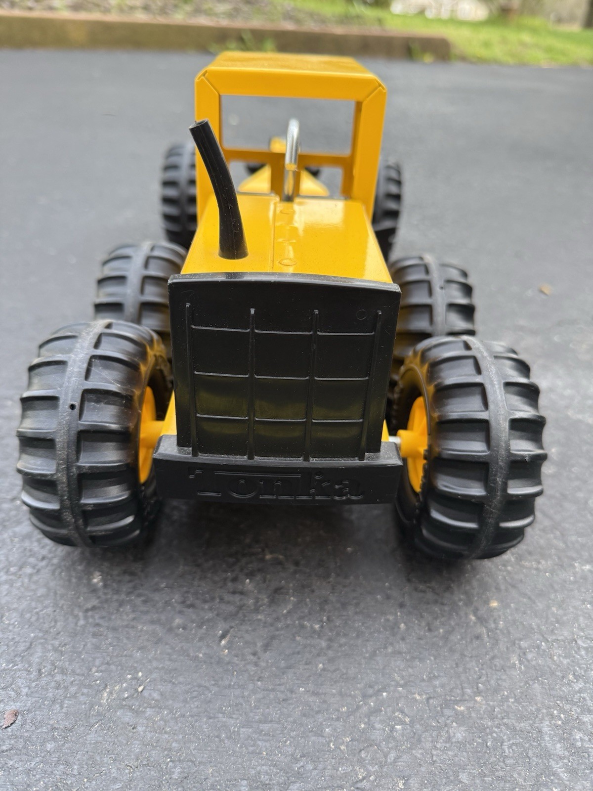Tonka 952 Pressed Steel Yellow Road Grader Construction Vehicle