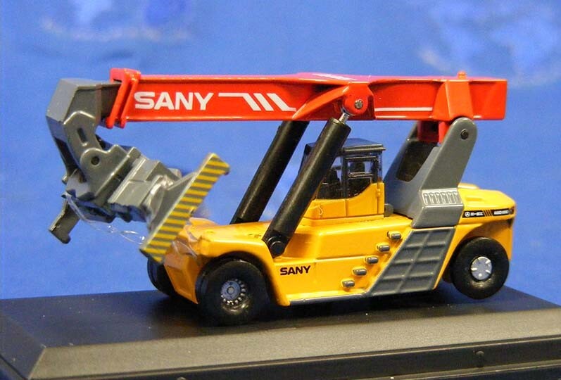 SANY 012 Container Stacker – High Detail Die-cast 1/160 N Scale MIB