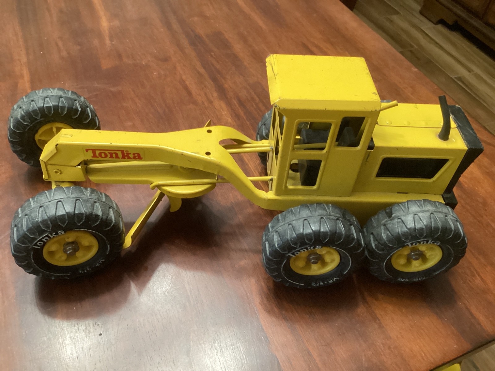 Vintage 1970s Tonka Road Grader MR 970 Pressed Steel Construction Toy