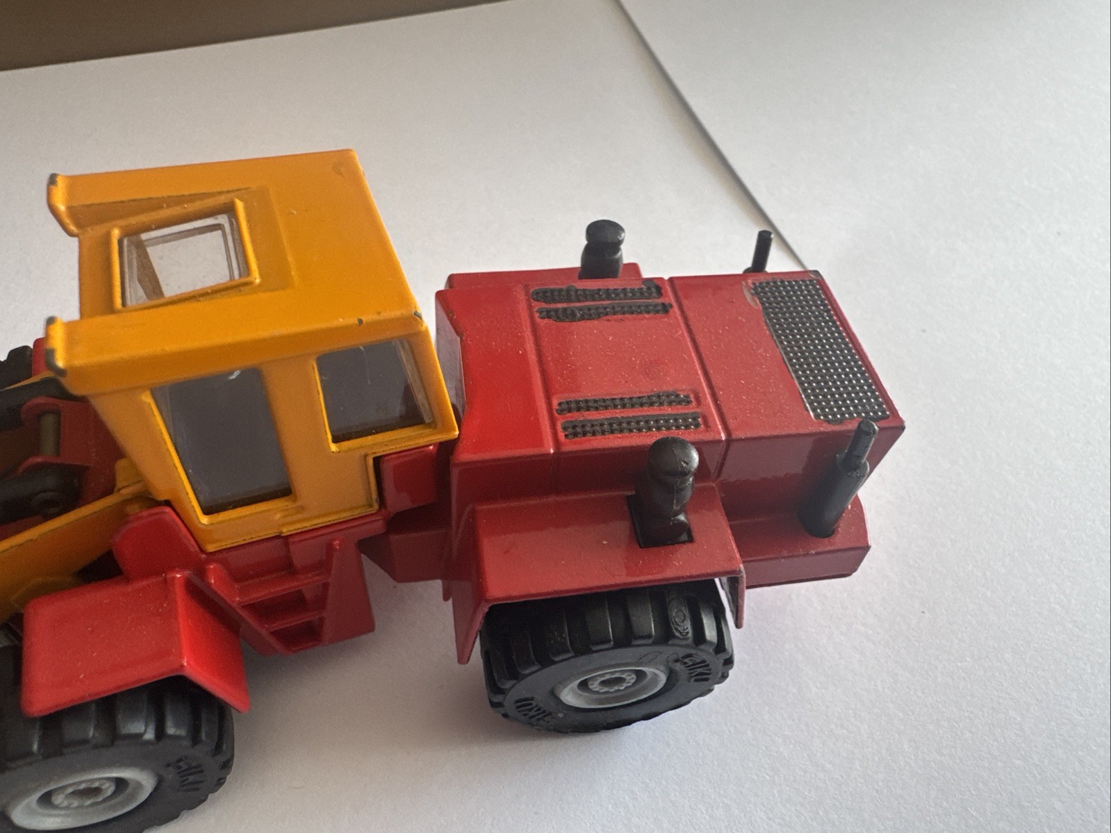 SIKU 1:55 Scale Zettemeyer Front Loader. Free Shipping