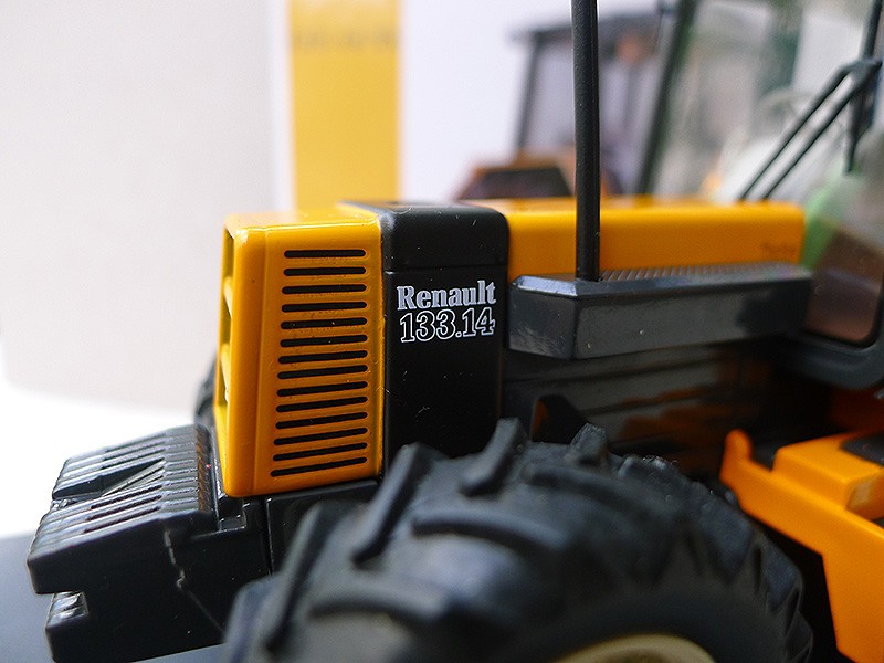 1:32 Replicagri Renault 133-14 TX Tractor Farm Vehicle Machinery Diecast Model