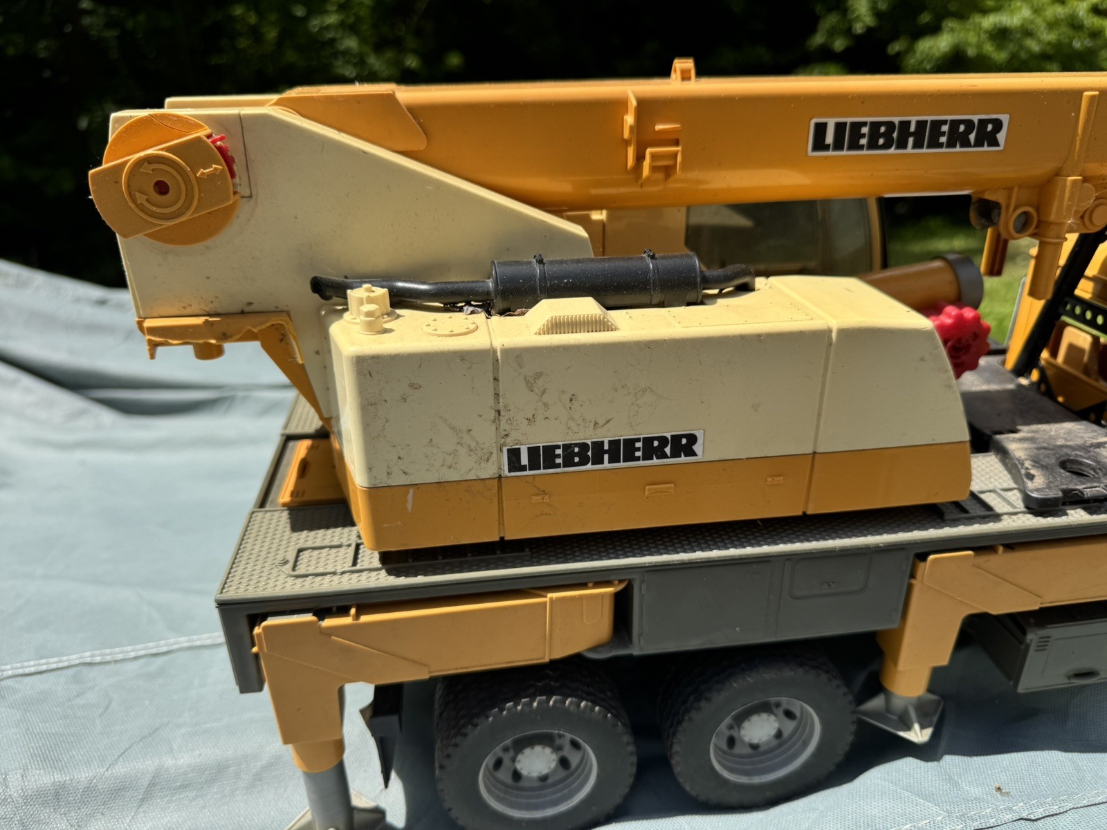 Mack Granite Liebherr Crane Truck 26” BRUDER 2818 *PARTS ONLY*