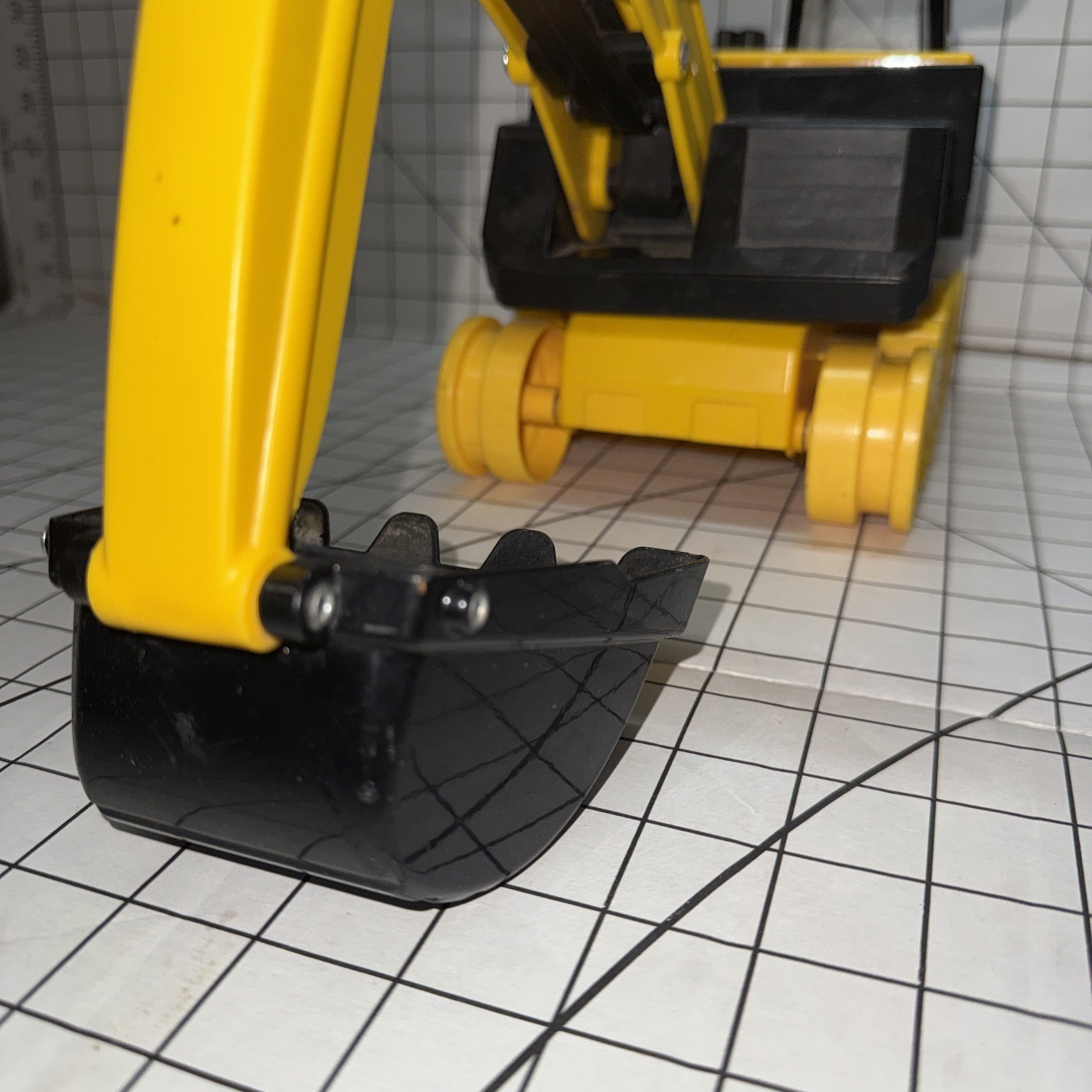 Tonka Steel 952 Classics Excavator Non Powered Construction Vehicle Missing Trac