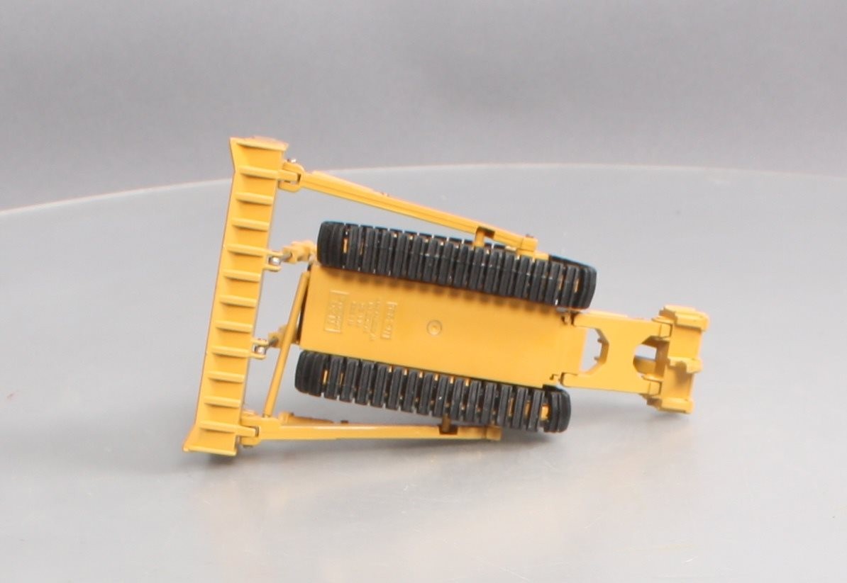 NZG 298 1:50 Scale Diecast Caterpillar D9N Track-Type Tractor