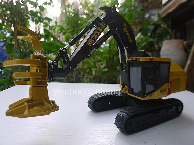 1:32 Tigercat FELLER 870C CV284