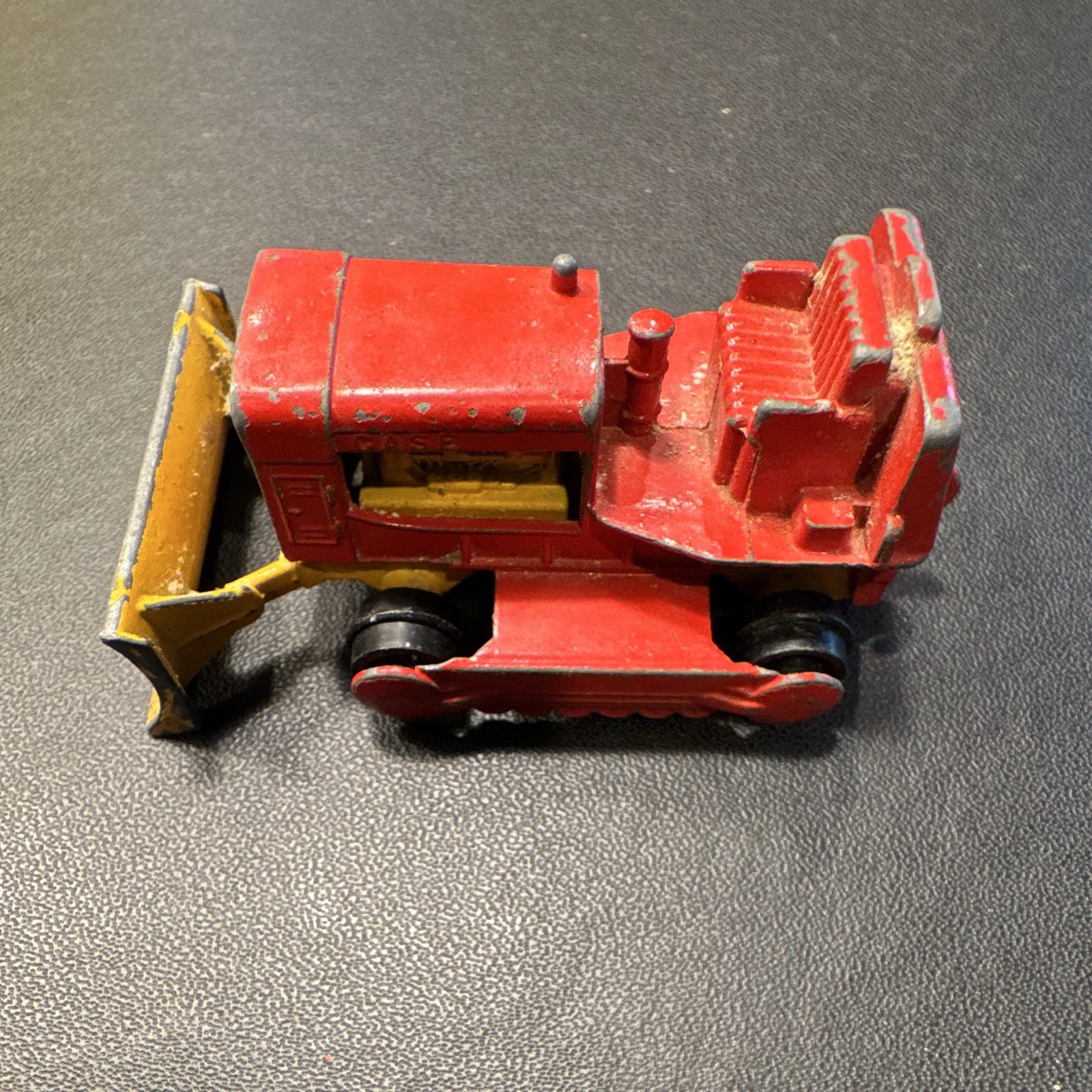Matchbox 1:64 1-75 Case Tracked Dozer Diecast Red/Yellow Vintage 1969