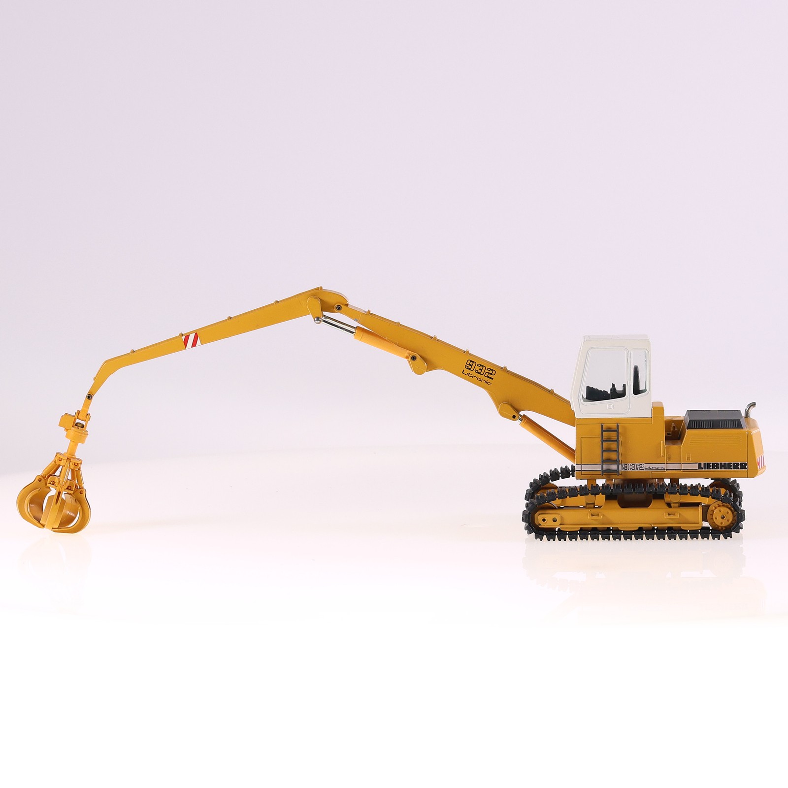 Conrad 932 Litronic Liebherr 2832 1/50 Yellow Metal Scale Model With Box