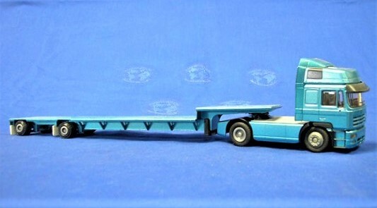 Conrad 6205 Steyr Tractor w/Spread-Axle Trailer 2 Axles 1/50 MIB
