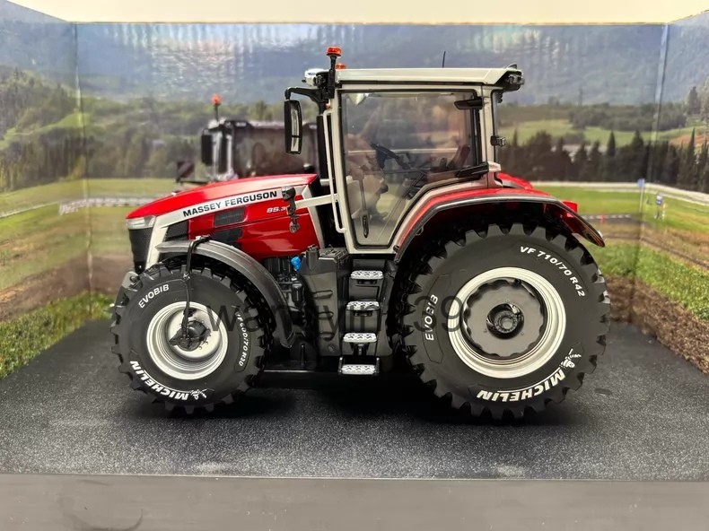 UH 1/32 Massey Ferguson 8S.305 Diecast Agricultural Tractor Model