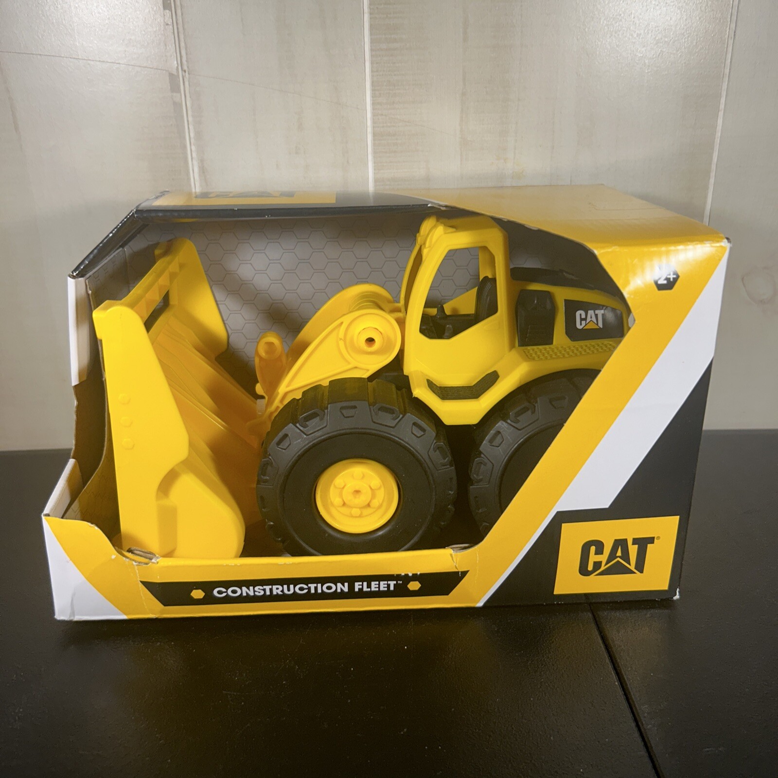 Cat Construction 10 Inch Plastic Wheel Loader Toy New In Box Fast Shipping