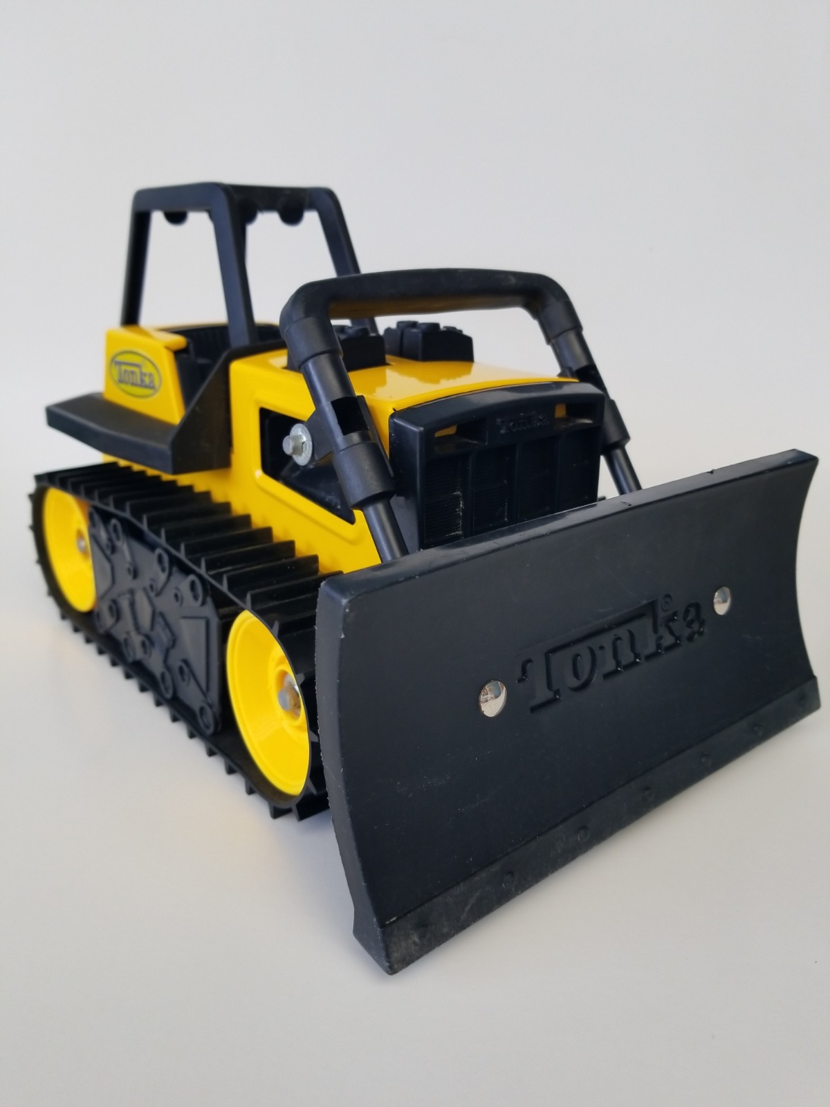 1999 Tonka Bulldozer Yellow Pressed Steel Tractor Digger