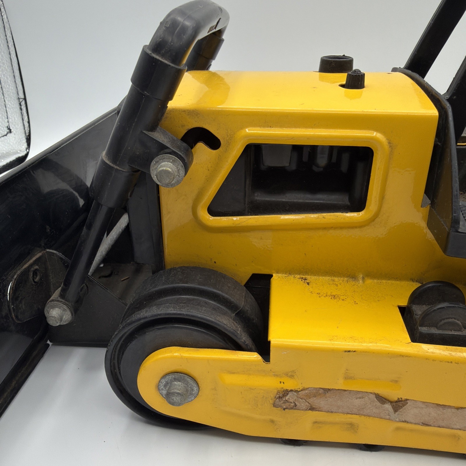 Vintage 1980s Tonka Trax Bulldozer Crawler: Pressed Steel Construction Toy 12″