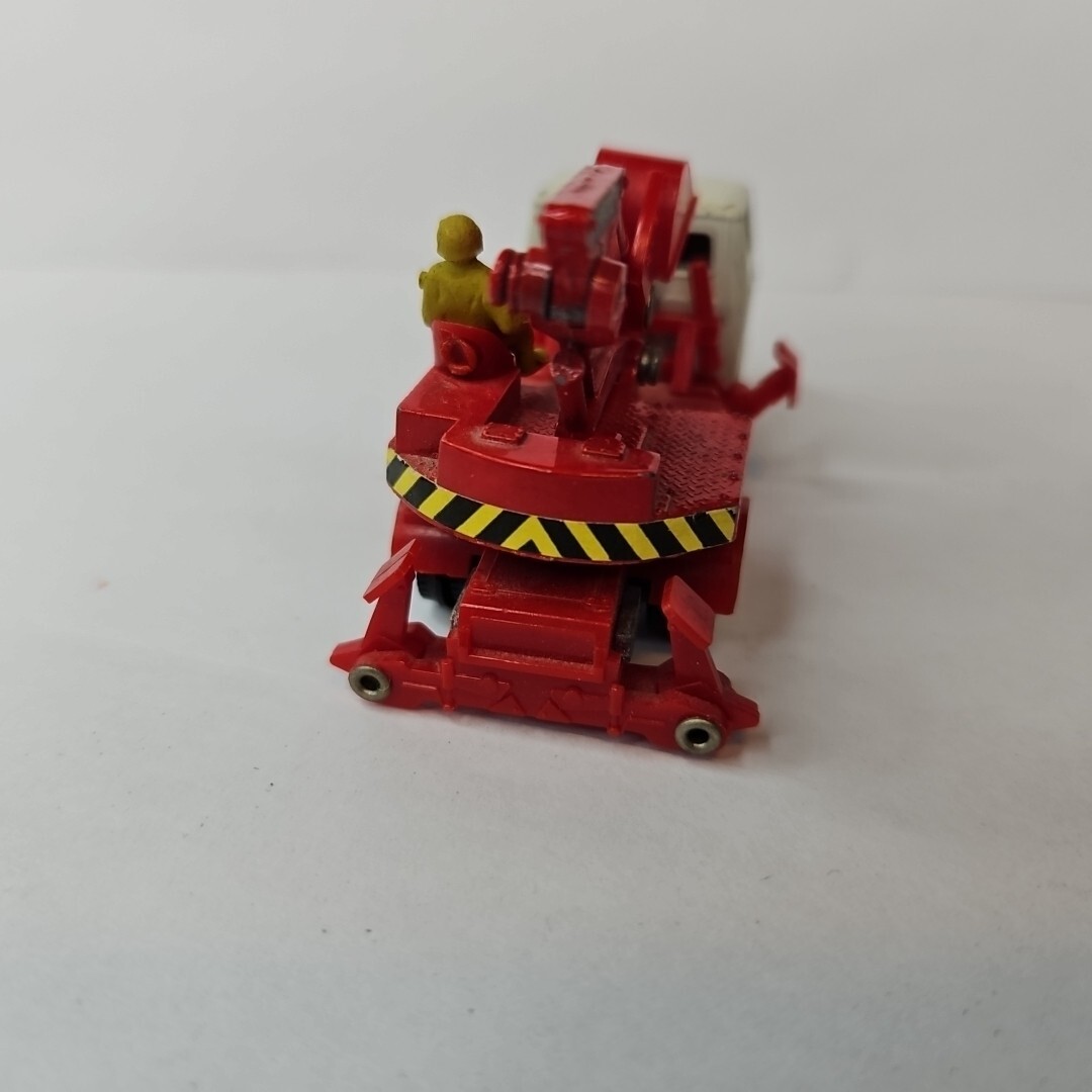 Vintage Diecast Excavator Truck Made in Japan 1/62 scale Tiger