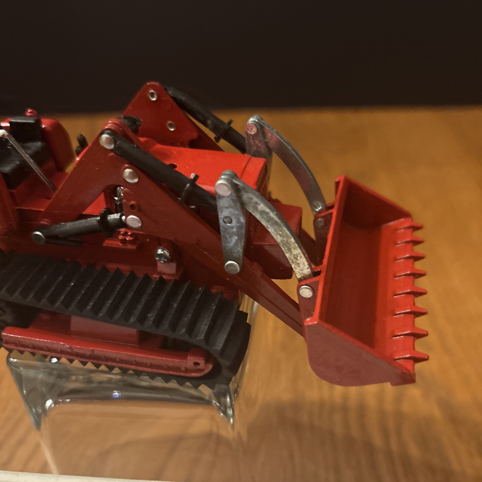 Yonezawa Komatsu – Diapet 1:28 – Front End Loader K-31 – Red